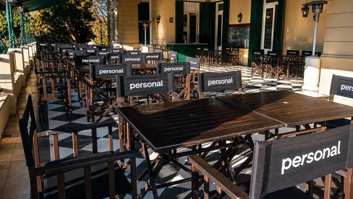 Combo mesa + sillones en terraza